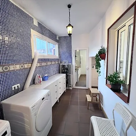 Duplex Pepona's House - Wifi, Tv & Netflix *
