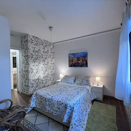 Duplex Pepona's House - Wifi, Tv & Netflix
